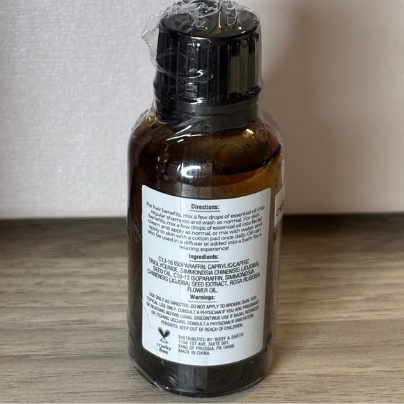 Bath & Body Bundle - Bath Salts, Foot Lotion, Shower Gel, Hand Cream & Rose Oil - Picture 7 of 7